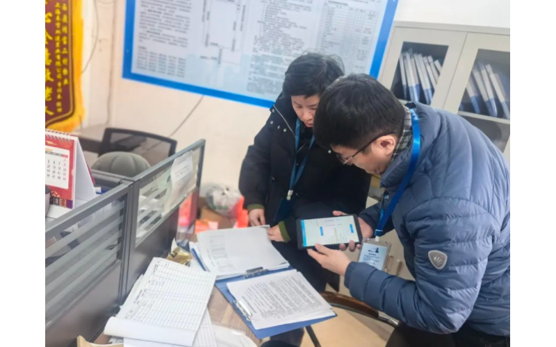 業主在地庫安裝電動汽車充電樁，物業怎么做都得背鍋