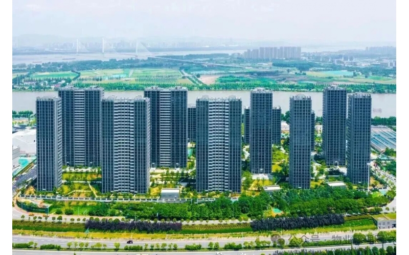 物業公司為什么愿意帶巨資進小區？