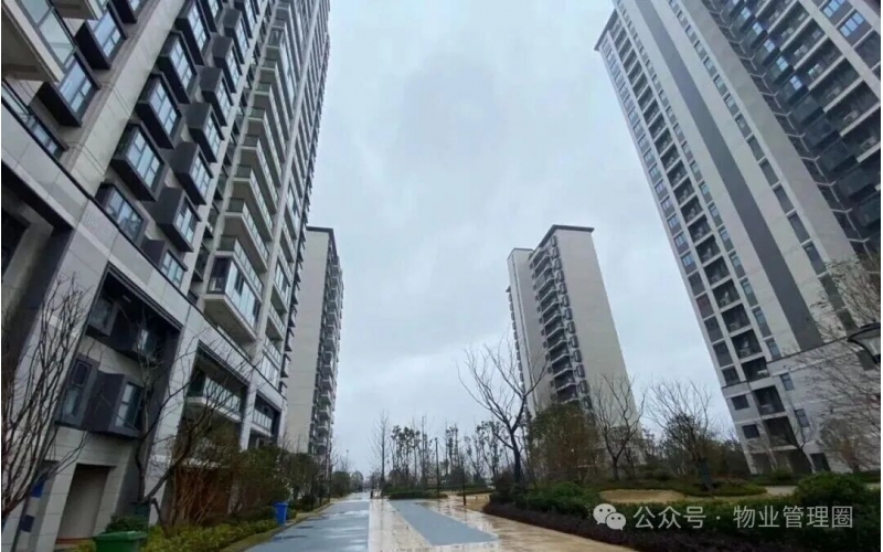 業主車在地庫扎釘，要求物業賠付該如何處理？